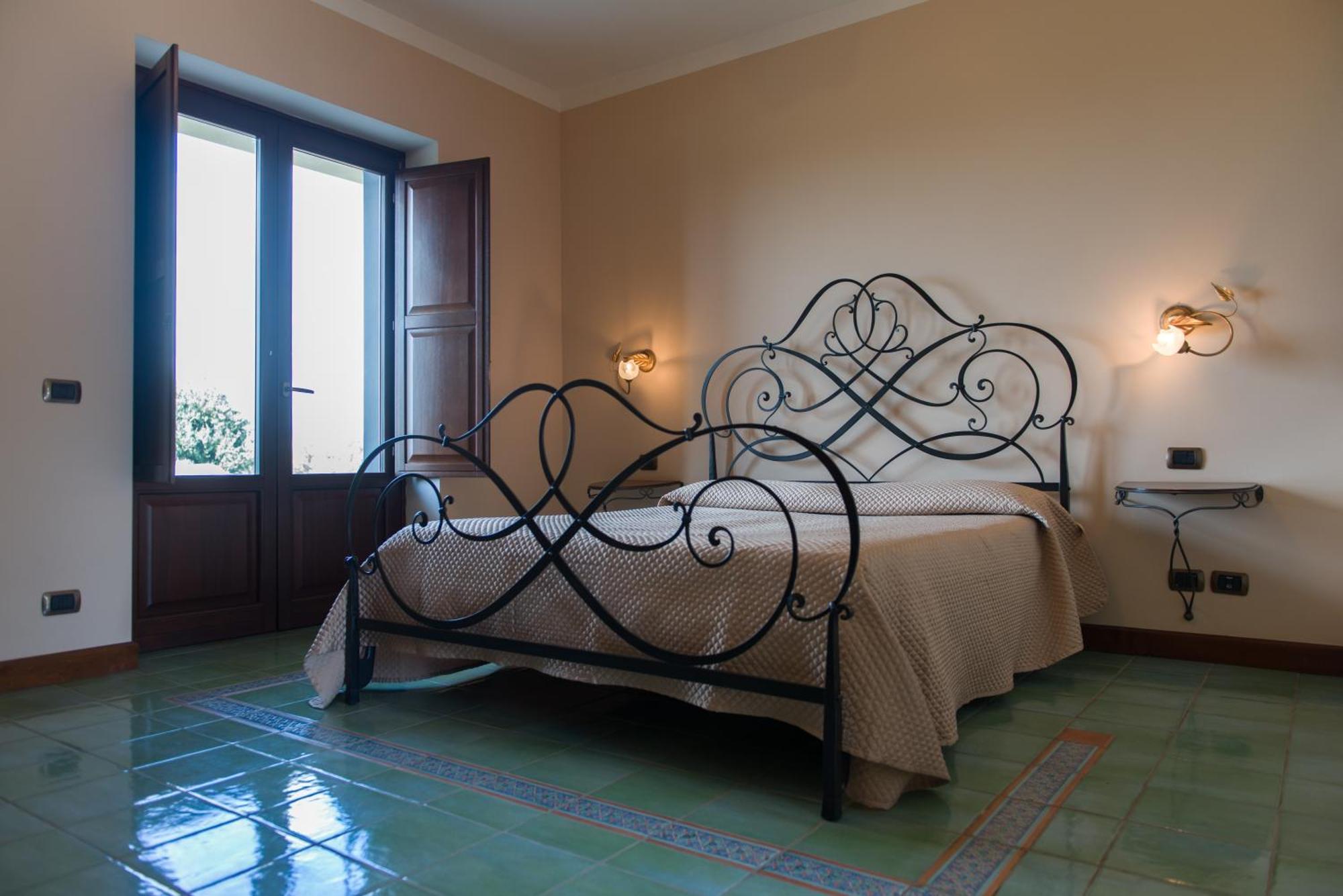 La Vecchia Torre Villa San Nicola Manfredi Buitenkant foto