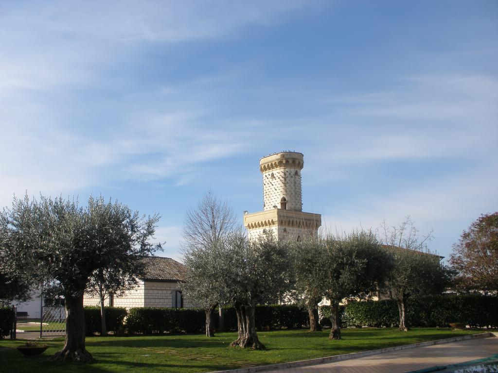 La Vecchia Torre Villa San Nicola Manfredi Buitenkant foto